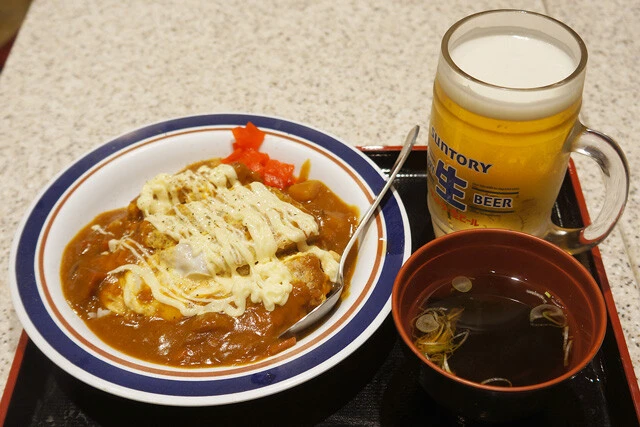 【黒こしょうマヨカレーかつ丼】富士そばの店舗限定、要素多すぎメニューが予想外の絶品で困惑!?:パリッコ『今週のハマりめし』第230回
